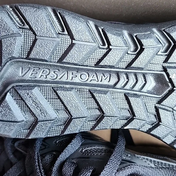 New Saucony Men's Black Athletic Shoes - Picture 7 of 11